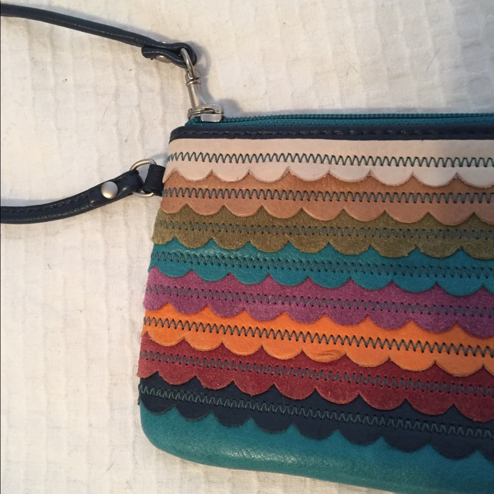 NWOT Leather fossil wristlet - scallop pattern